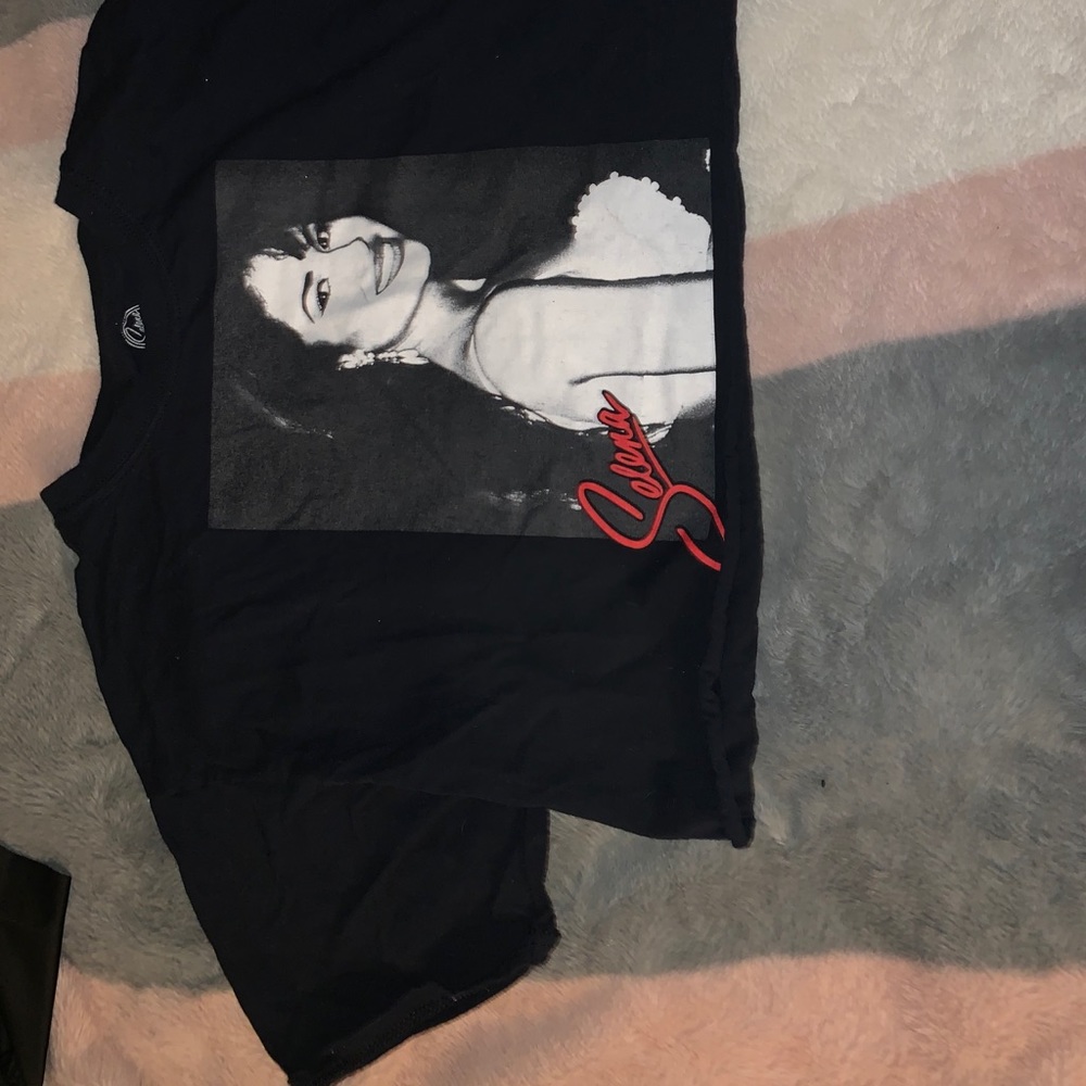 SELENA TOP !